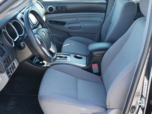 Used 2015 Toyota Tacoma 4x4 Double Cab w/ SR5 Package image 10