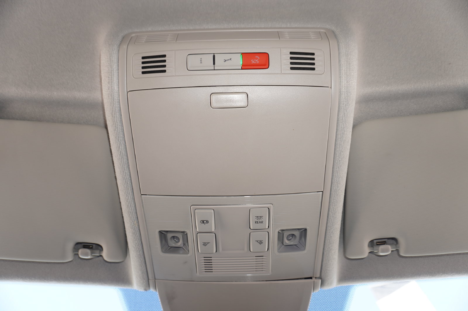 Used 2022 Volkswagen Tiguan SE FWD image 23