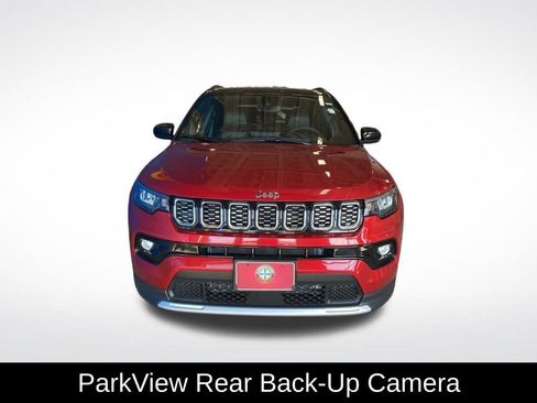 Used 2025 Jeep Compass Limited image 14