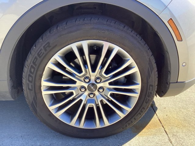 Used 2016 Lincoln MKX Reserve w/ Luxury Package AWD/4WD image 9