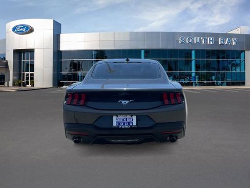 Certified 2024 Ford Mustang Coupe RWD image 4