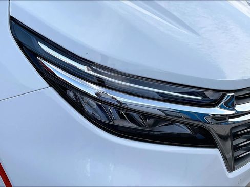 Used 2024 Chevrolet Equinox LT image 27