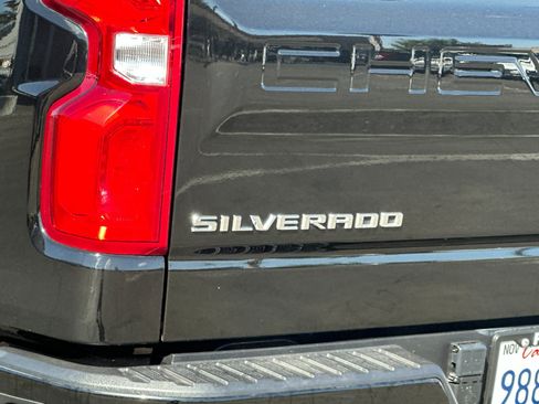 Used 2025 Chevrolet Silverado 1500 RST AWD/4WD image 27