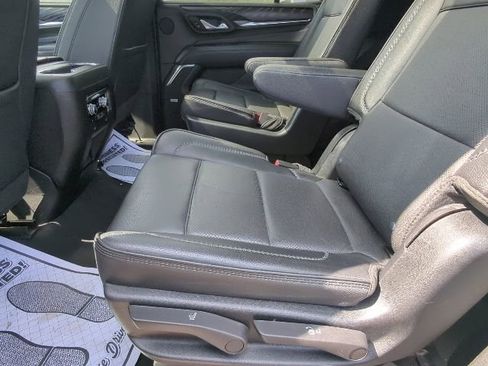 Used 2023 GMC Yukon Denali AWD/4WD image 24