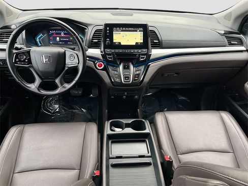 Used 2024 Honda Odyssey Touring image 23