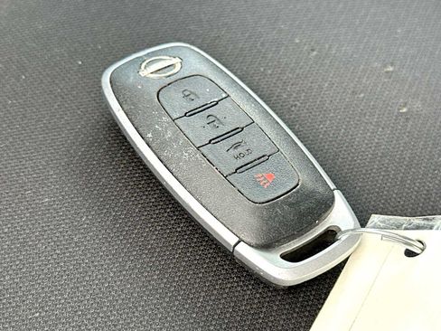 Used 2025 Nissan Sentra SV FWD image 29