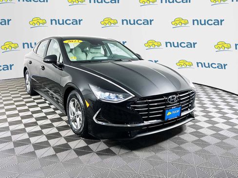 Used 2023 Hyundai Sonata SE image 1