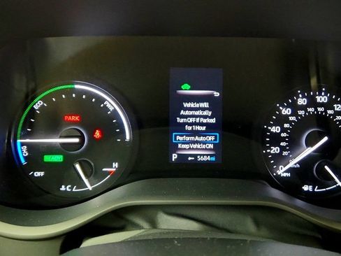 Used 2023 Toyota Sienna XSE AWD/4WD image 15