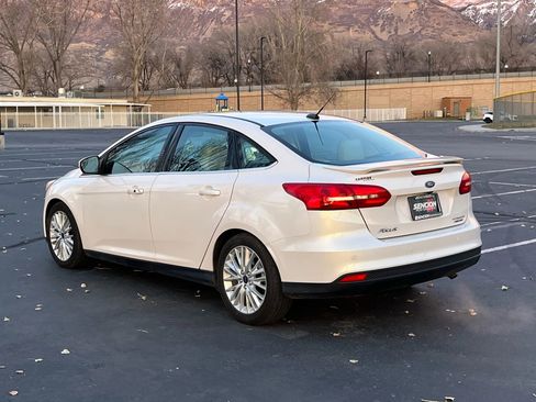 Used 2015 Ford Focus Titanium image 7