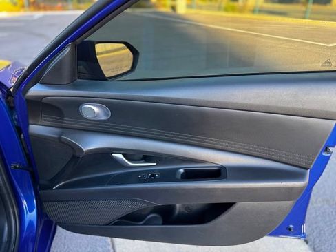Used 2024 Hyundai Elantra SEL FWD image 27