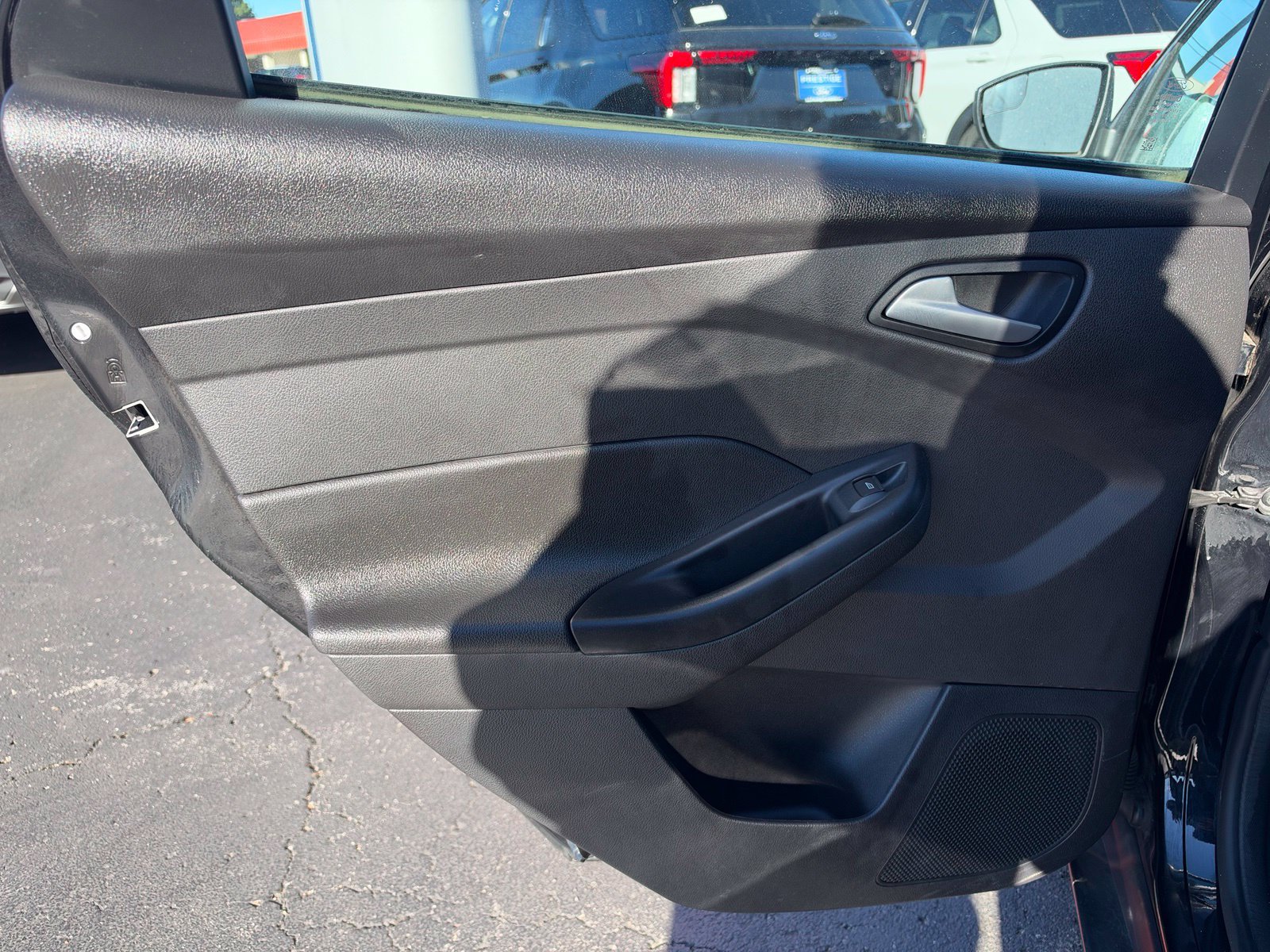 Used 2018 Ford Focus SE FWD image 15