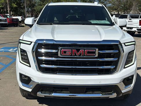 New 2026 GMC Yukon Elevation image 2