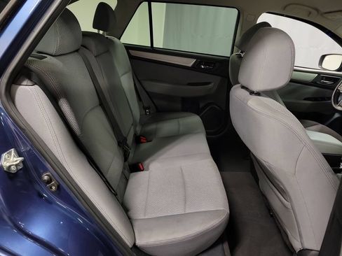 Used 2019 Subaru Outback 2.5i Premium w/ Popular Package #2 AWD/4WD image 25