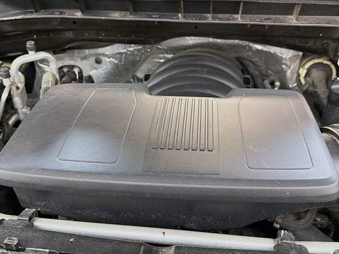 Used 2022 Chevrolet Silverado 1500 Custom Trail Boss AWD/4WD image 24