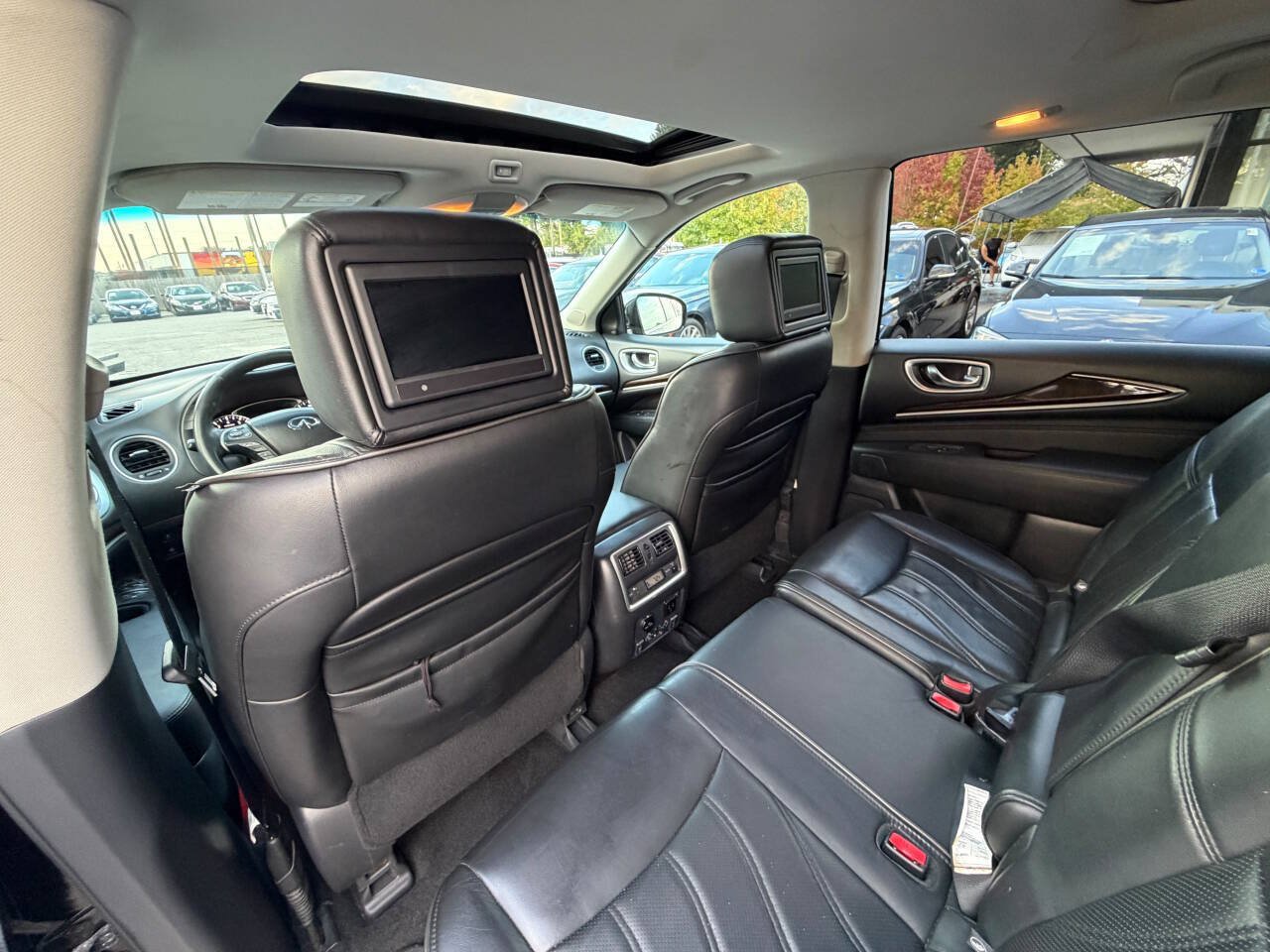 Used 2015 INFINITI QX60 Luxe w/ Deluxe Touring Package AWD/4WD image 14