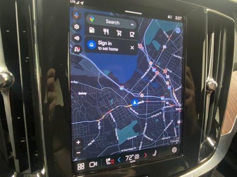 Certified 2025 Volvo V60 B5 Cross Country Plus image 19