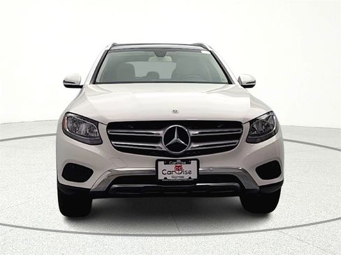 Used 2019 Mercedes-Benz GLC 300 4MATIC w/ Premium Package image 2