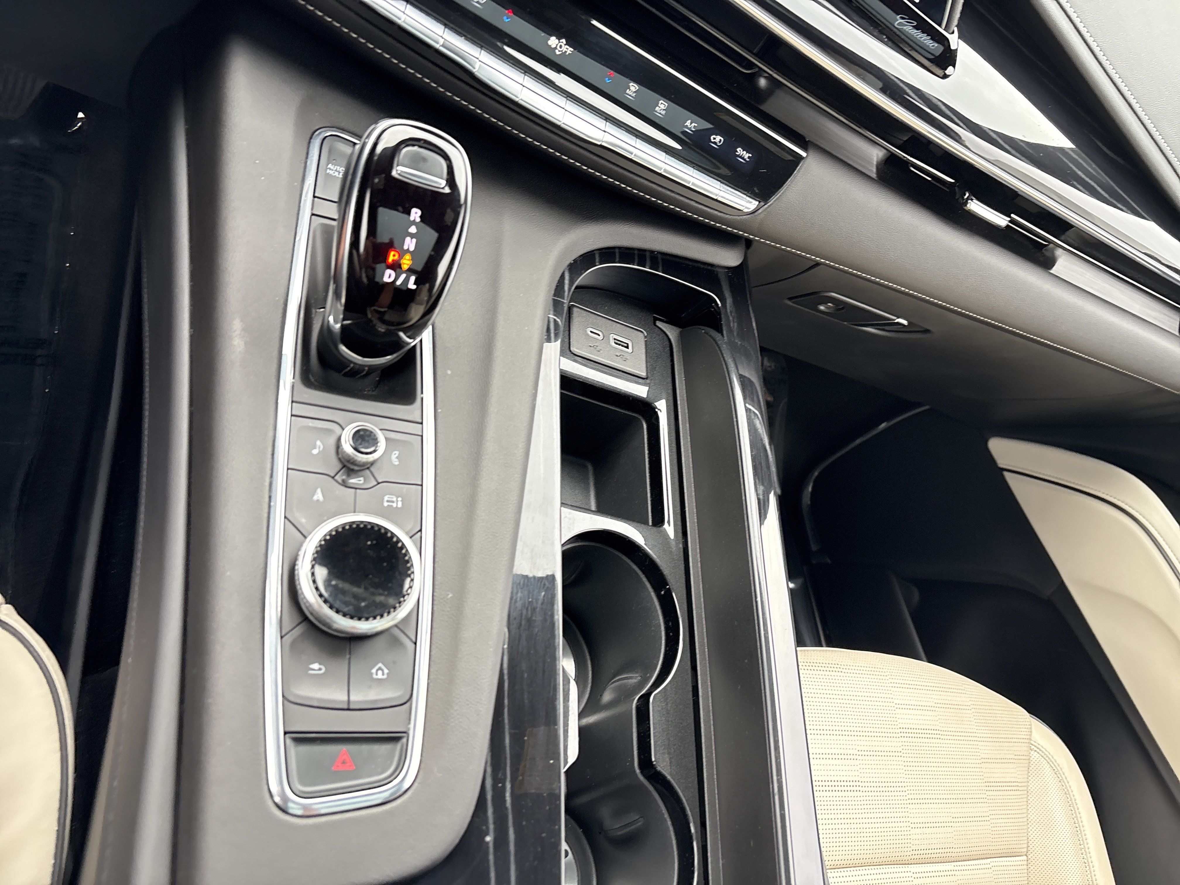 Used 2023 Cadillac Escalade Sport w/ LPO, ONYX Package AWD/4WD image 32