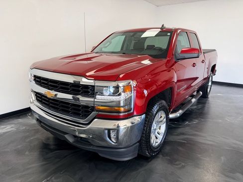 Used 2018 Chevrolet Silverado 1500 LT w/ All Star Edition AWD/4WD image 3