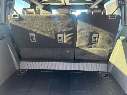 New 2025 Ford Bronco Badlands image 27