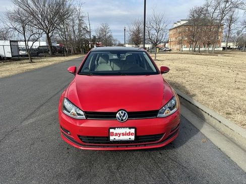 Used 2016 Volkswagen Golf SE image 4