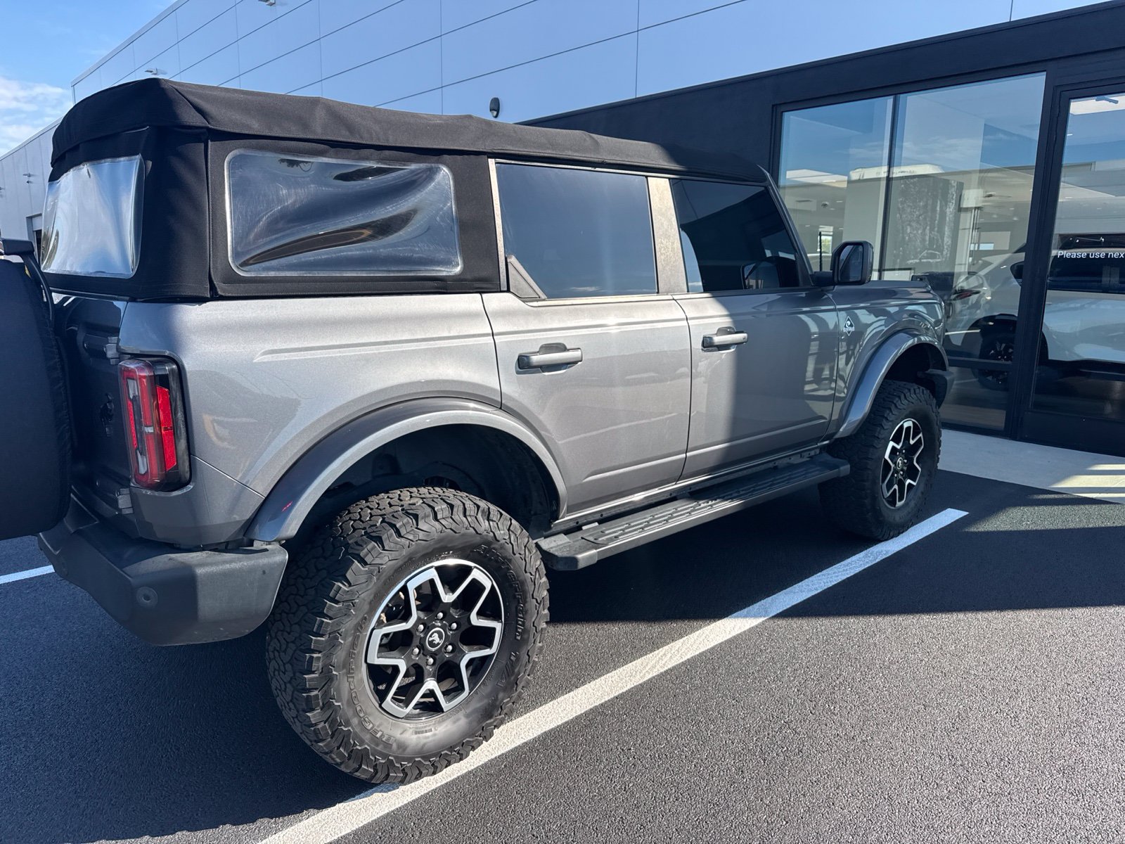Used 2021 Ford Bronco Outer Banks AWD/4WD image 5
