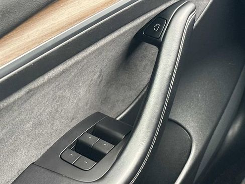 Used 2021 Tesla Model 3 Performance image 25