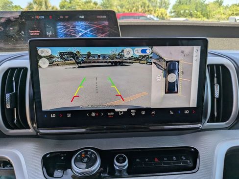 Used 2025 Ford Expedition Max Active image 27