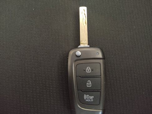 Used 2023 Hyundai Venue SEL w/ Cargo Package FWD image 32