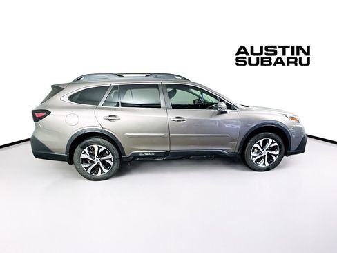 Used 2022 Subaru Outback Limited AWD/4WD image 8