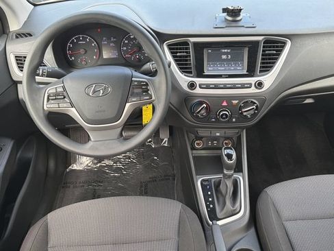 Certified 2022 Hyundai Accent SE FWD image 25