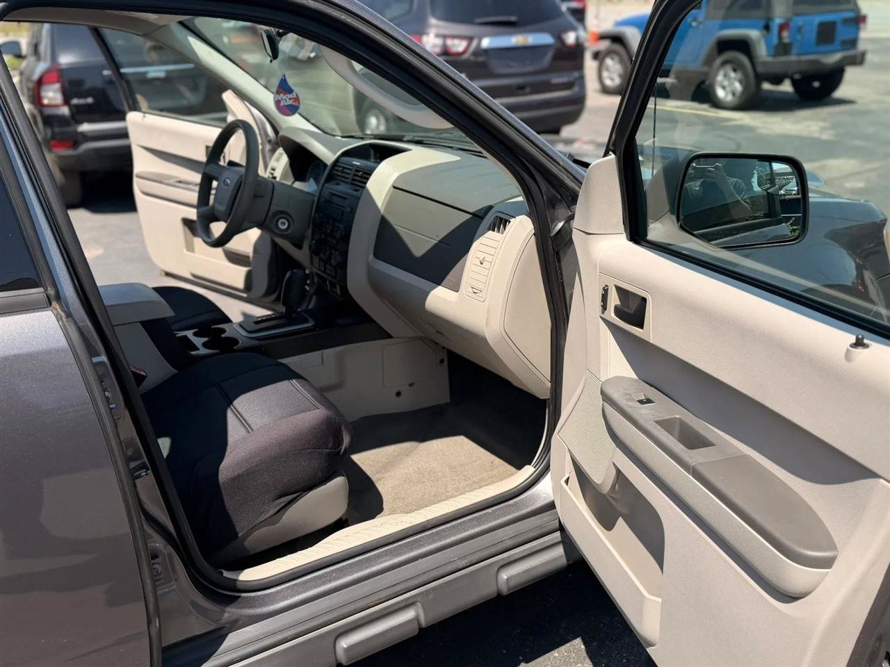 Used 2012 Ford Escape XLS FWD image 39
