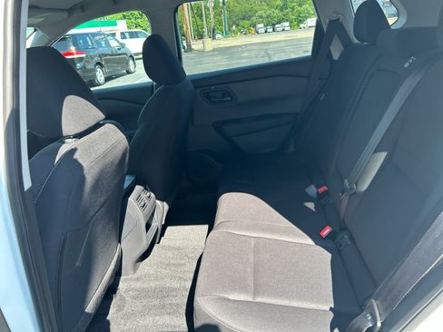 Used 2025 Nissan Rogue S AWD/4WD image 21