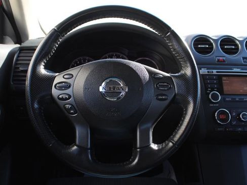 Used 2010 Nissan Altima 2.5 S w/ Premium Pkg image 24