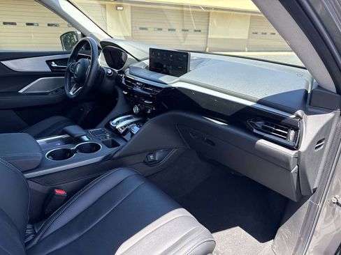 Used 2024 Acura MDX SH-AWD w/ Technology Package image 21