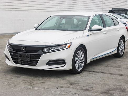 Used 2020 Honda Accord LX image 3