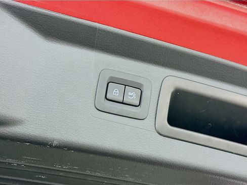 Used 2025 MAZDA CX-50 AWD 2.5 S w/ Premium Plus Pkg image 32