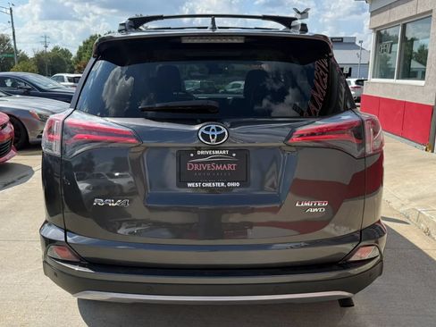 Used 2017 Toyota RAV4 Limited AWD/4WD image 8