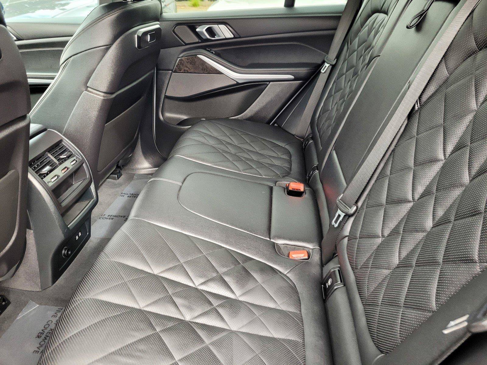 Used 2024 BMW X5 M60i AWD/4WD image 17