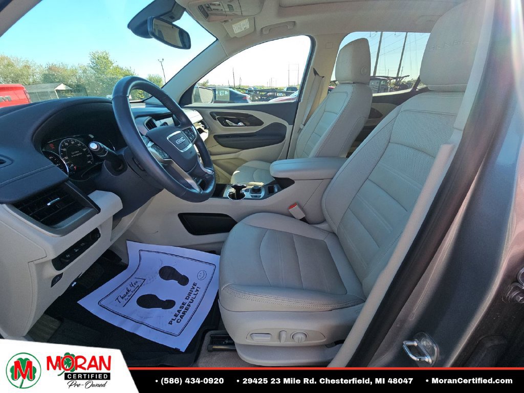 Used 2023 GMC Terrain Denali w/ Denali Premium Package AWD/4WD image 10