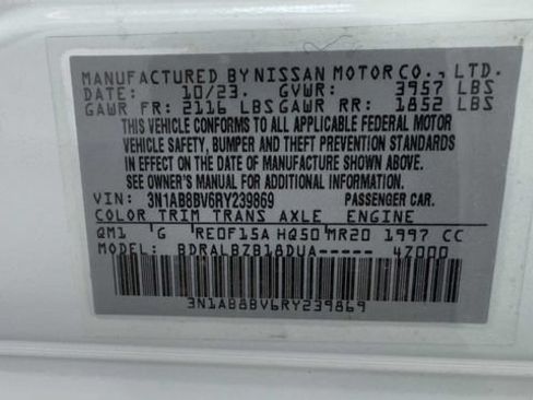 Used 2024 Nissan Sentra S FWD image 33