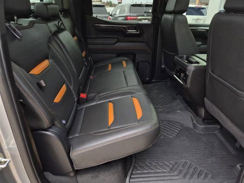 Used 2025 GMC Sierra 1500 AT4 w/ AT4 Premium Package image 34