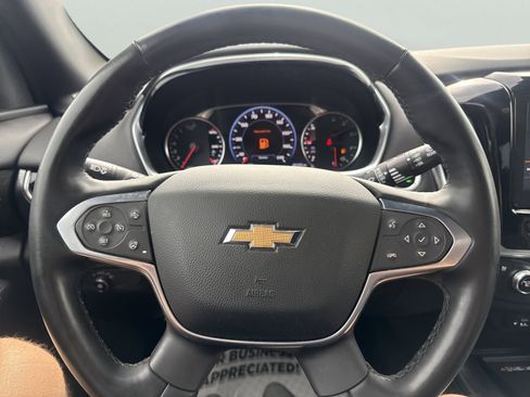 Used 2023 Chevrolet Traverse High Country w/ LPO, 'HIT The Road' Package AWD/4WD image 28