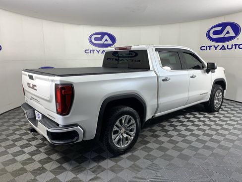 Used 2021 GMC Sierra 1500 Denali w/ Driver Alert Package II AWD/4WD image 3