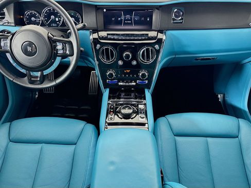 Certified 2022 Rolls-Royce Cullinan w/ Dark Exterior Package AWD/4WD image 23