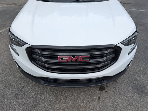 Used 2021 GMC Terrain SLT w/ Elevation Edition FWD image 12