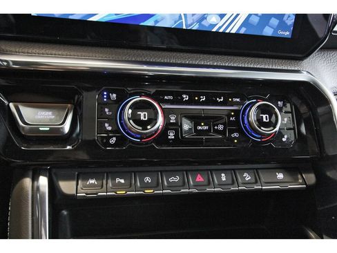 Used 2024 GMC Sierra 1500 Denali AWD/4WD image 27