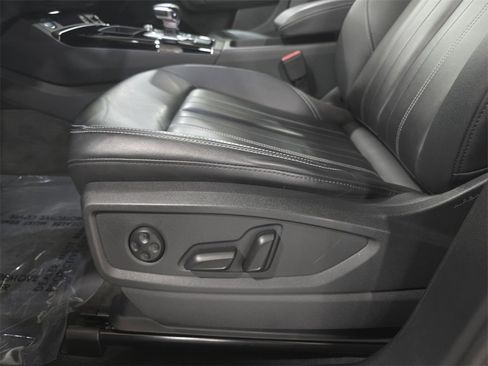 Certified 2023 Audi Q5 2.0T Premium w/ Convenience Package image 24