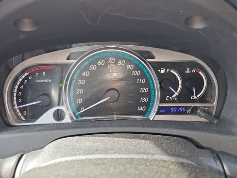Used 2015 Toyota Venza LE FWD image 7