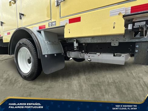 Used 2022 Ford E-450 and Econoline 450 Super Duty RWD image 36